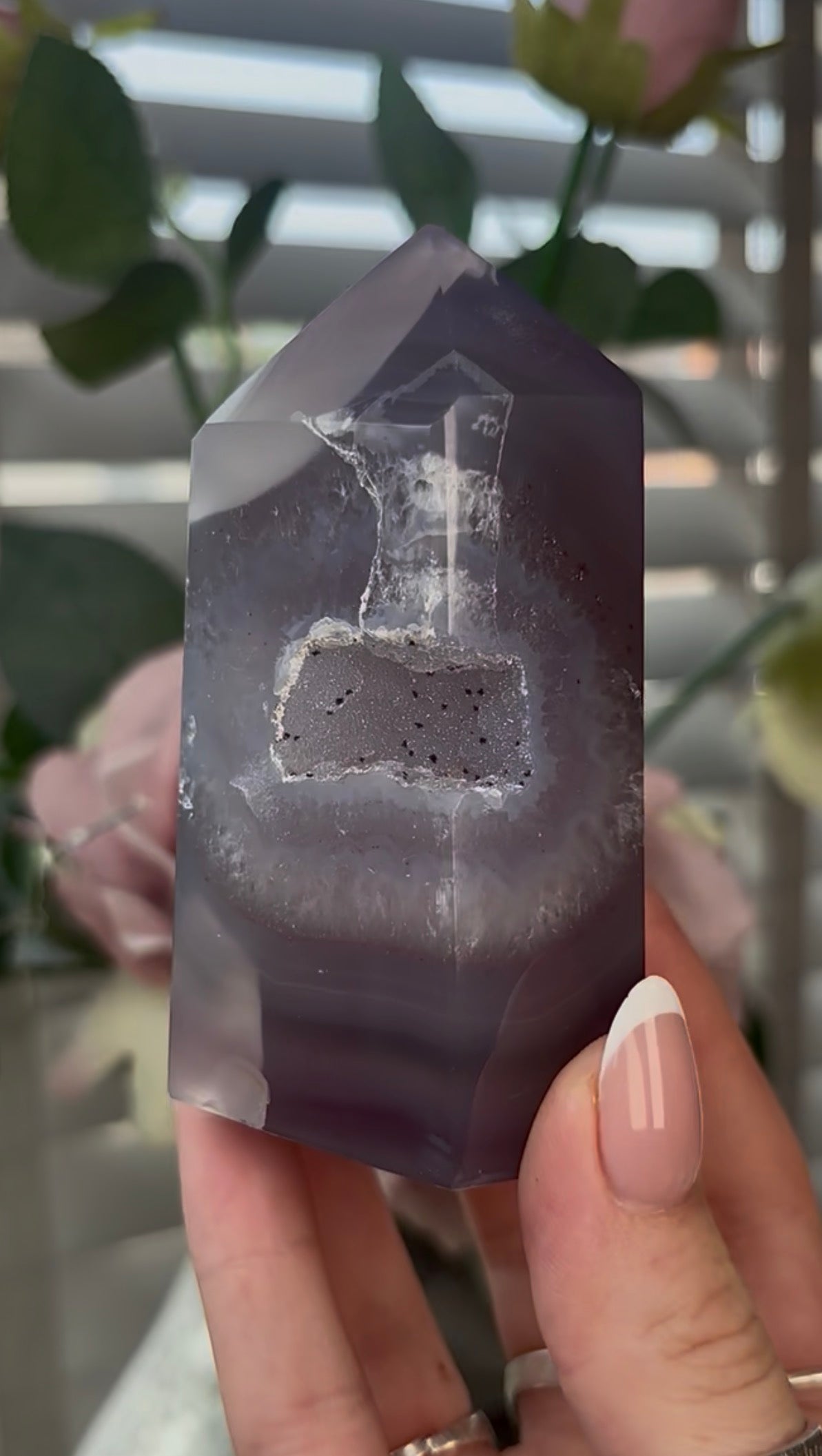 Beautiful, agate tower with druzy