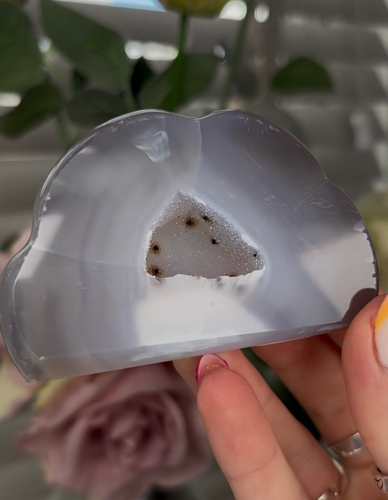 Beautiful, agate cloud with druzy