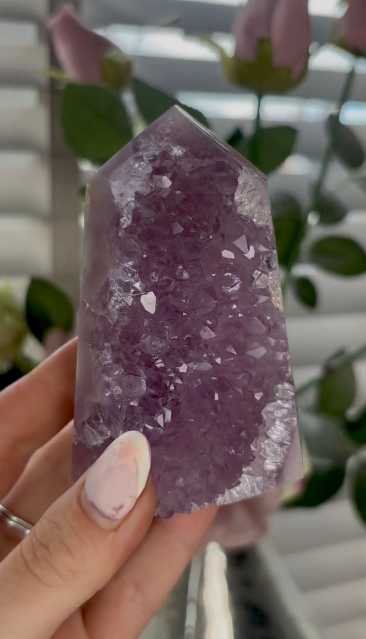 Incredible, high quality, Pink amethyst tower in lilac tones with vibrant tones