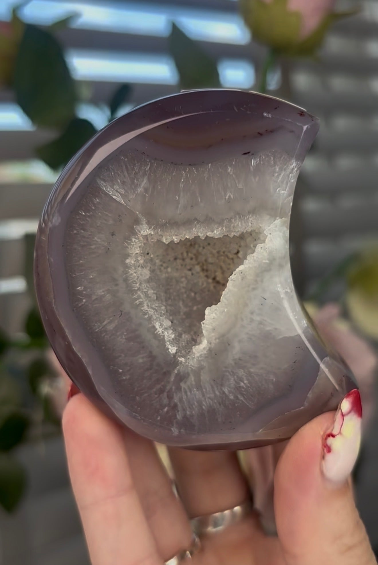 Beautiful, agate moon with druzy - stand included
