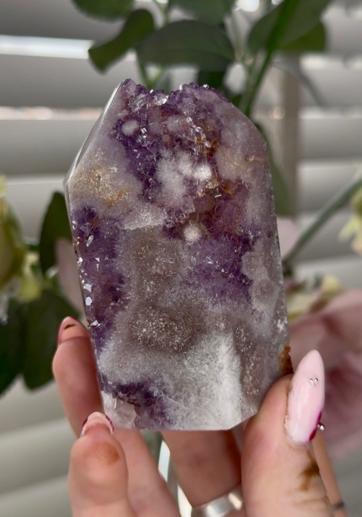 Pink amethyst tower in purple & lilac tones 8cm