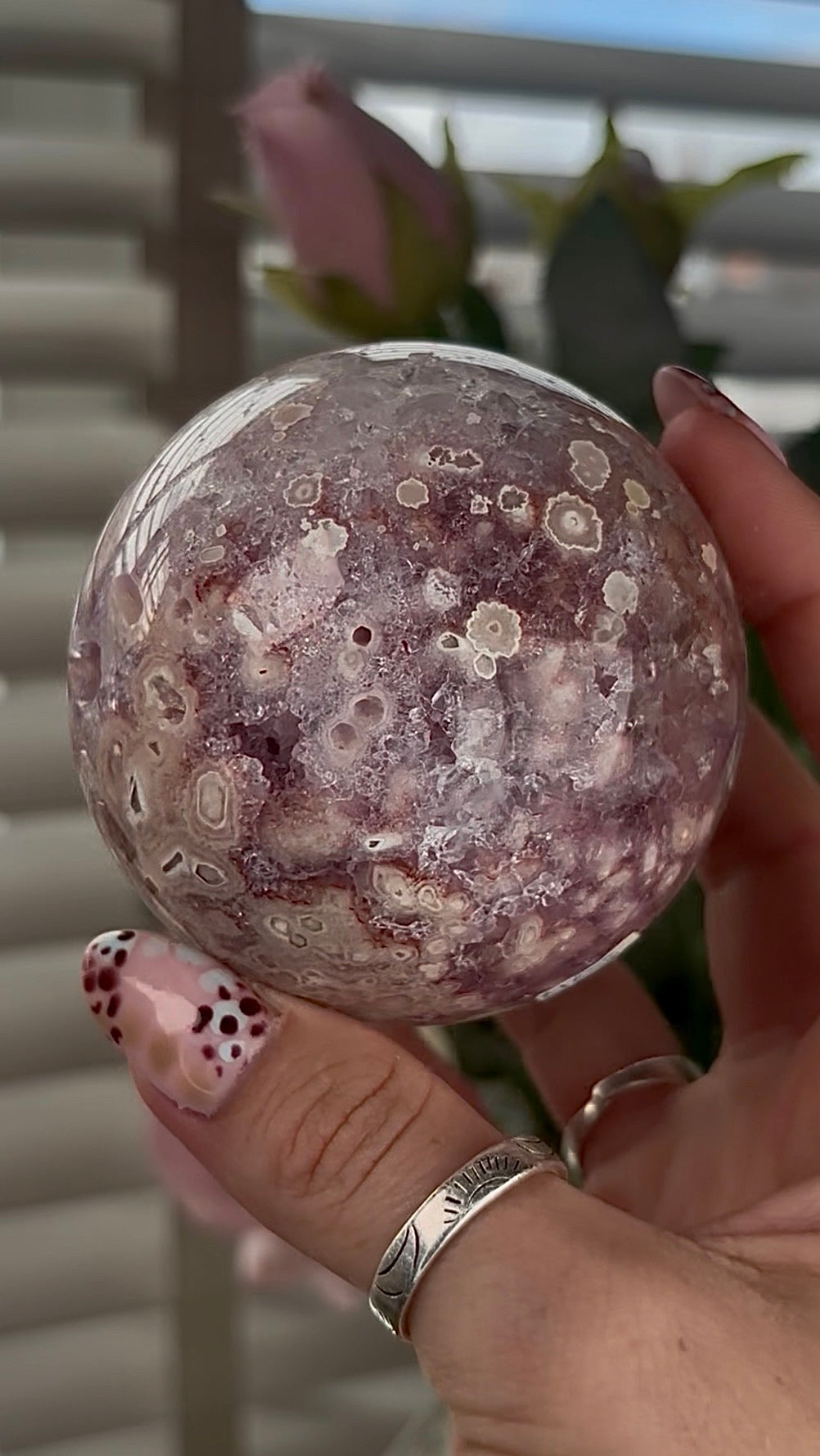 High grade, amethyst Flower agate sphere with high clarity quartz