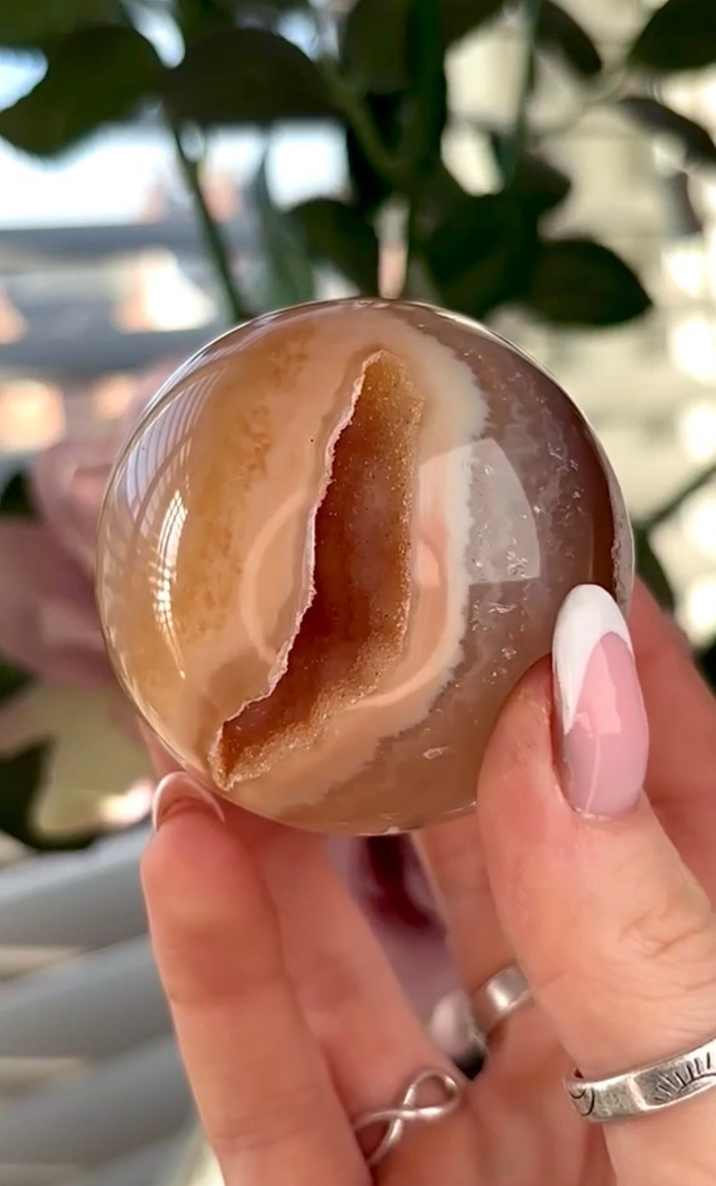 Gorgeous, high grade, agate sphere in orange/peach tones