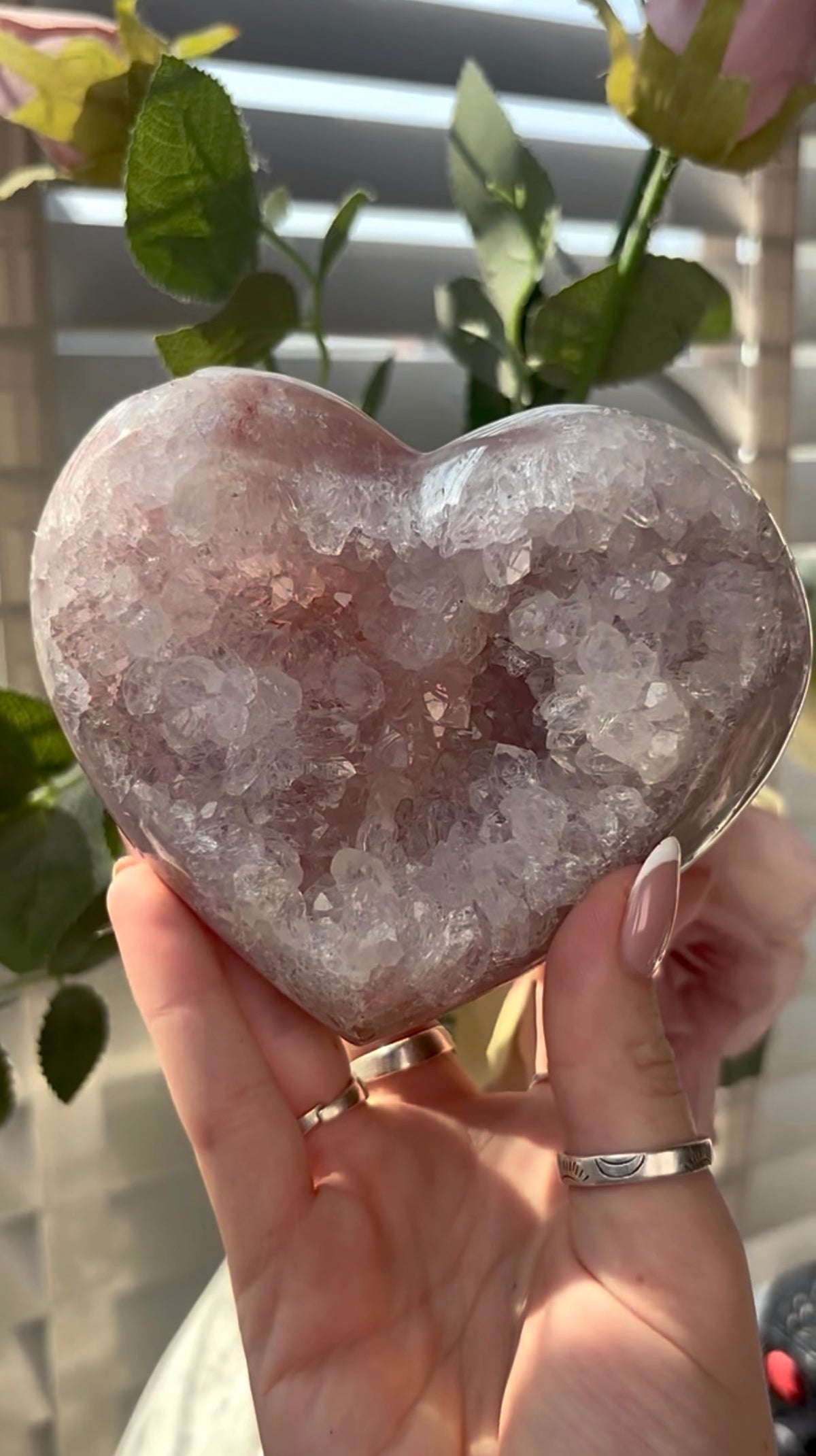 Gorgeous, hq, druzy quartz, pink amethyst heart- comes with stand