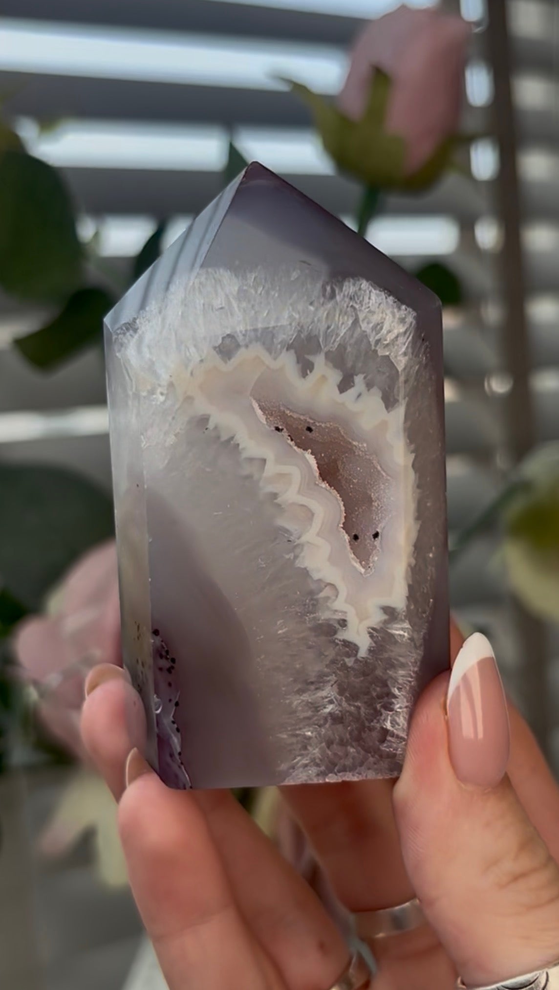 Beautiful, agate tower with druzy