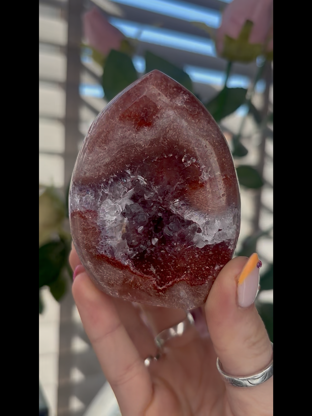 High grade, pink amethyst flame with in incredible quartz 255g (F10)