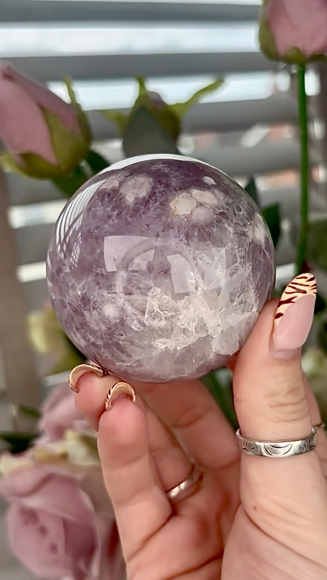 High grade, amethyst Flower agate sphere with high clarity quartz