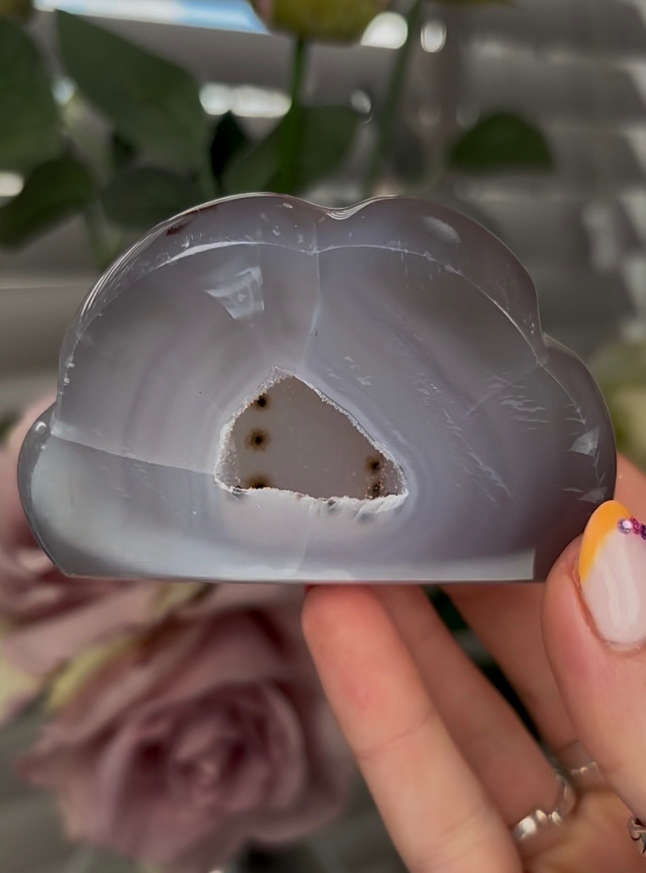 Beautiful, agate cloud with druzy