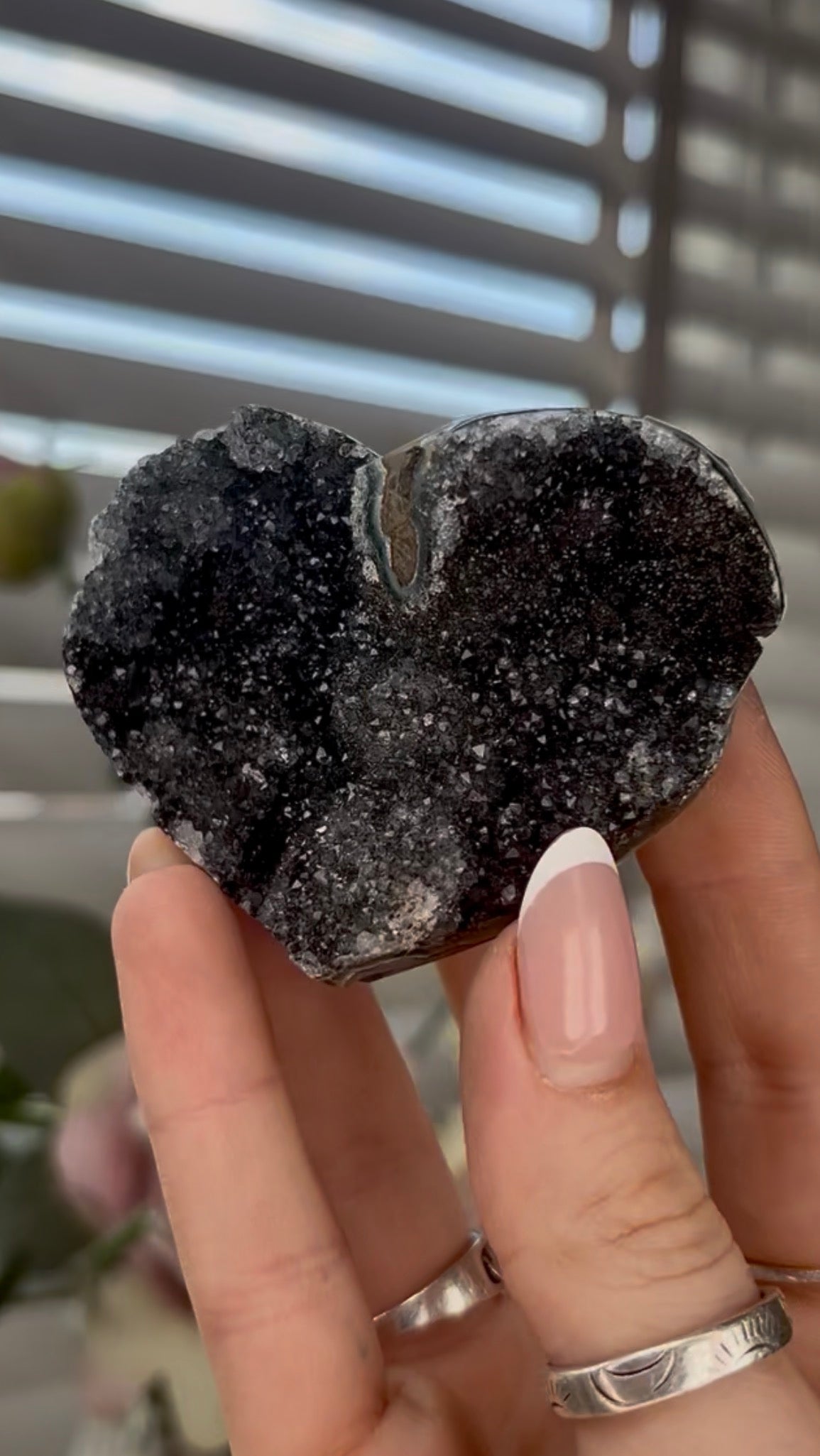 Uruguay, rainbow amethyst heart in black tone - comes with stand