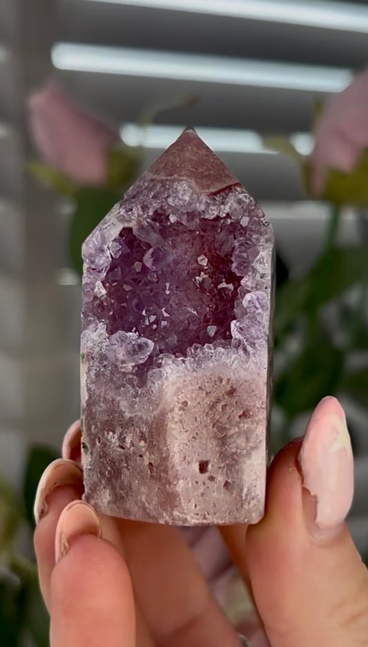 Beautiful, high quality, Pink amethyst tower with purple quartz druzy - 6.3cm by 3.5cm