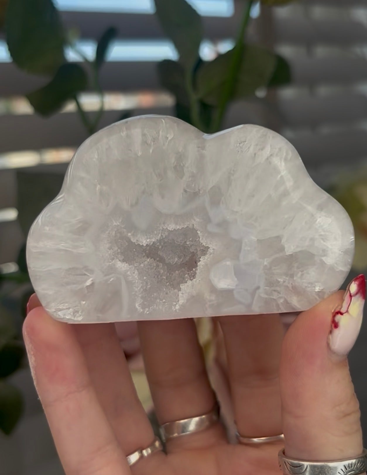 Beautiful, agate cloud with druzy