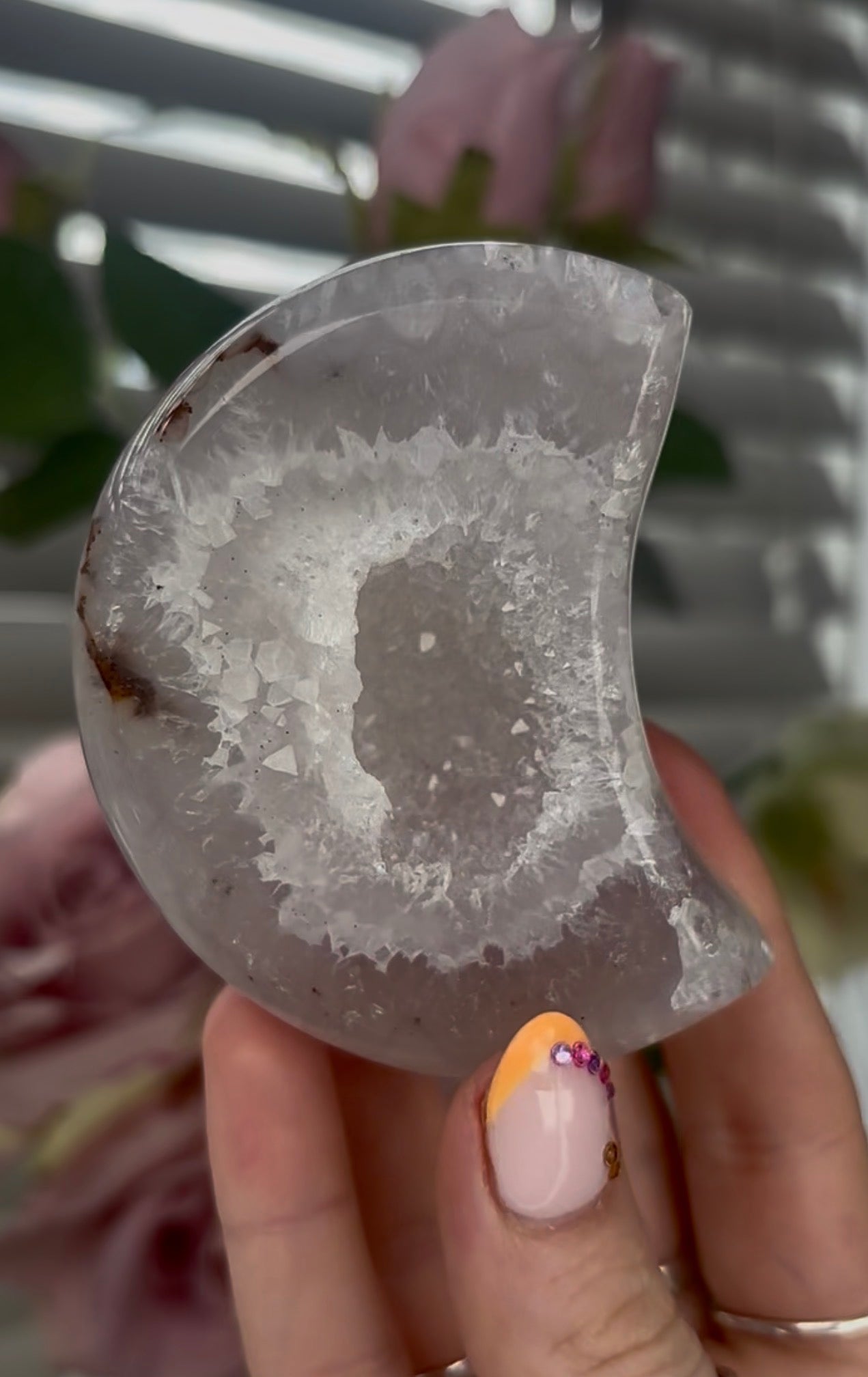 Beautiful, high quality, agate moon with druzy - stand included