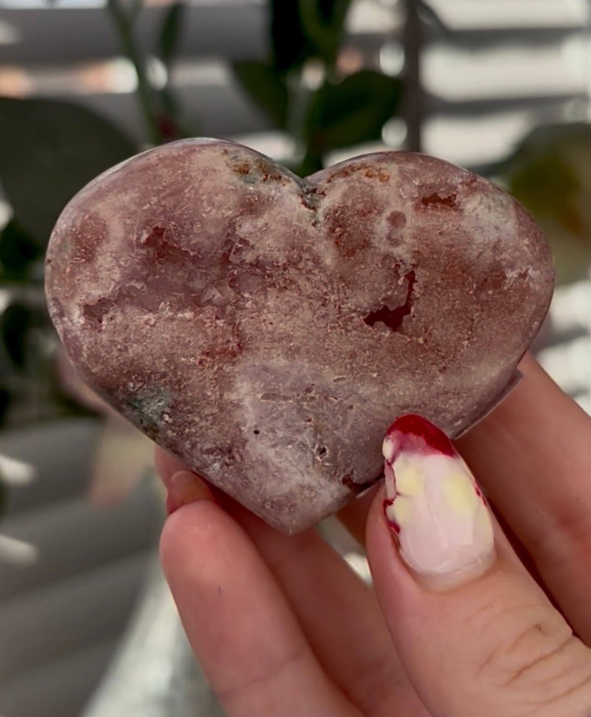 pink amethyst heart - comes with stand 6.4cm
