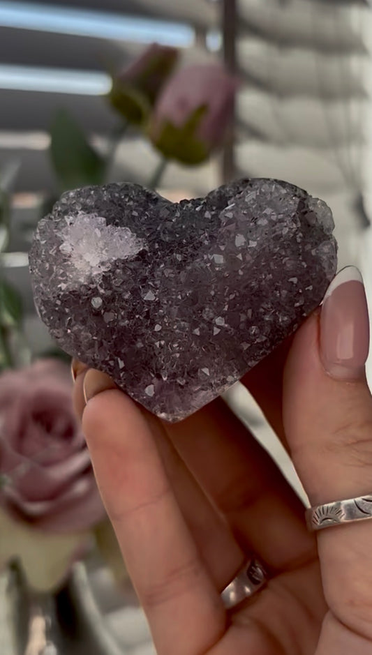 Uruguay amethyst heart - comes with stand
