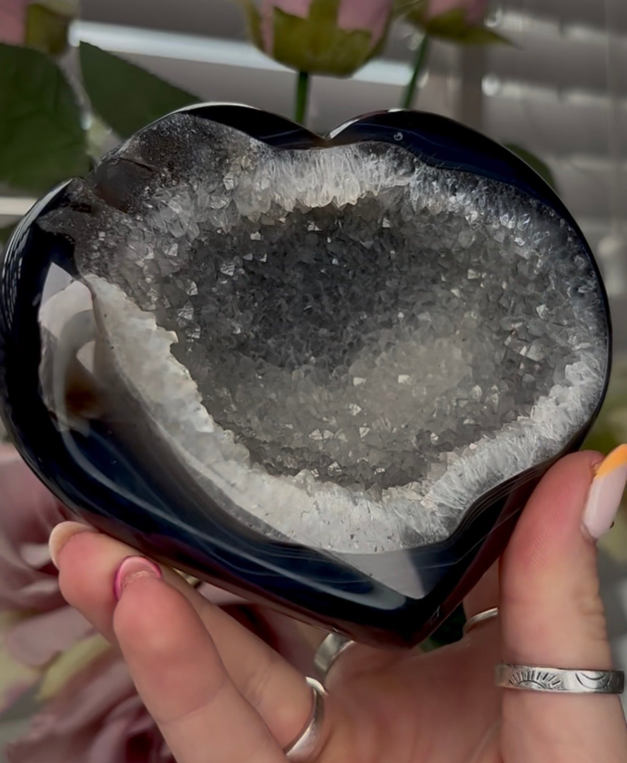Beautiful, high grade, agate heart with druzy - comes with stand