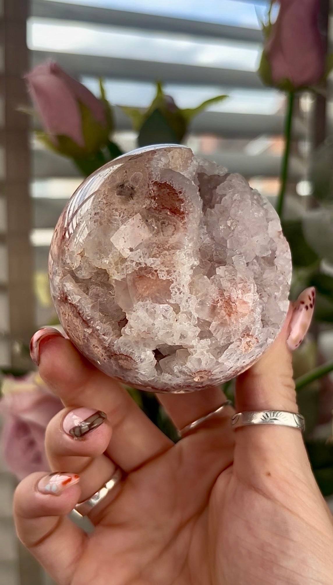 High grade, amethyst Flower agate sphere with high clarity quartz