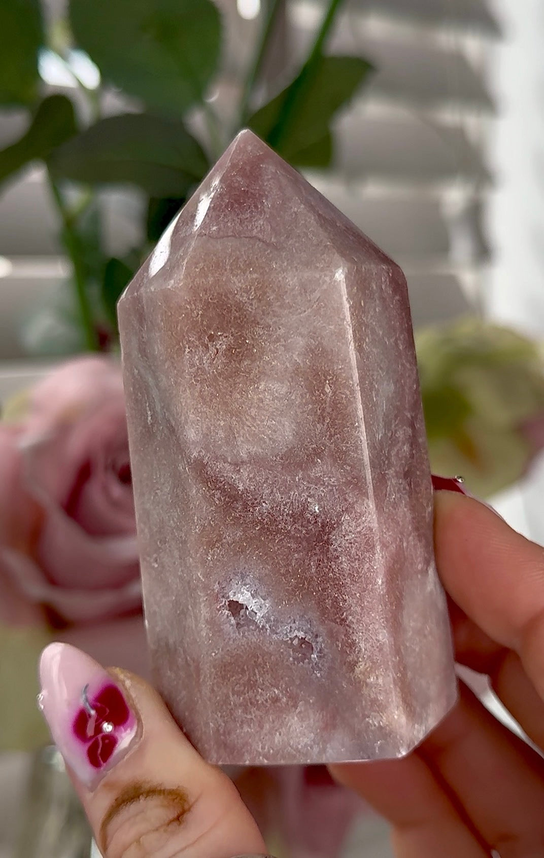 Pink amethyst tower 9cm(h ) 4cm(w)