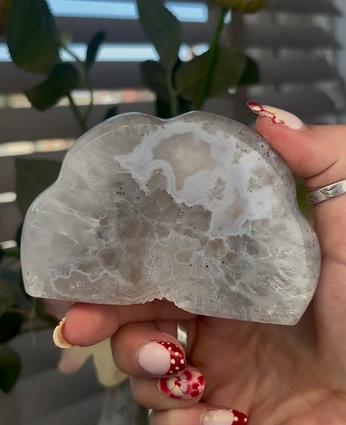 Beautiful, agate cloud with druzy