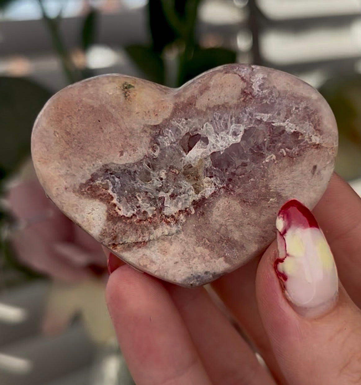 pink amethyst heart - comes with stand 5.5cm