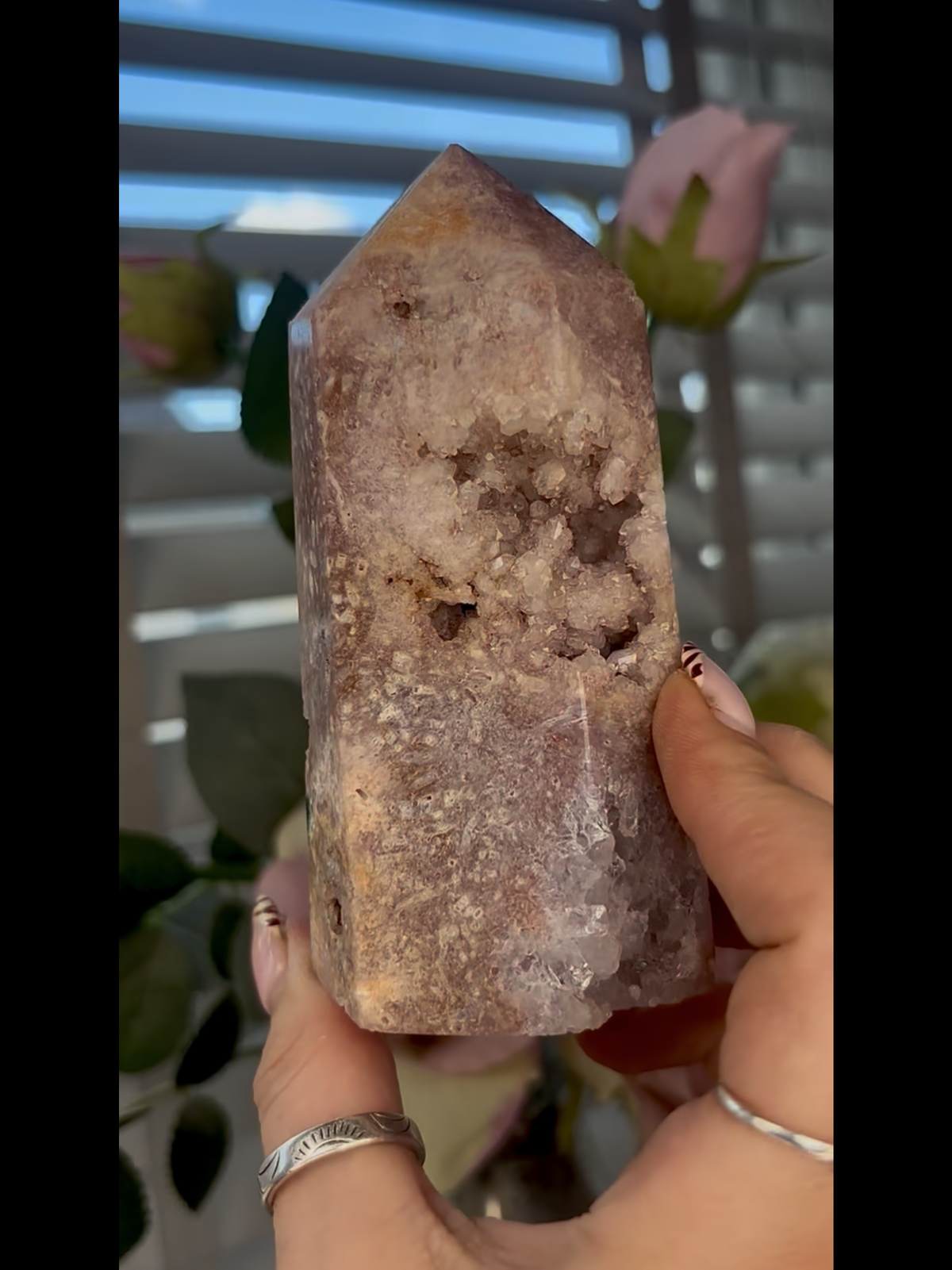 Beautiful, Pink amethyst tower 11.3cm 5.5cm(w) 285g
