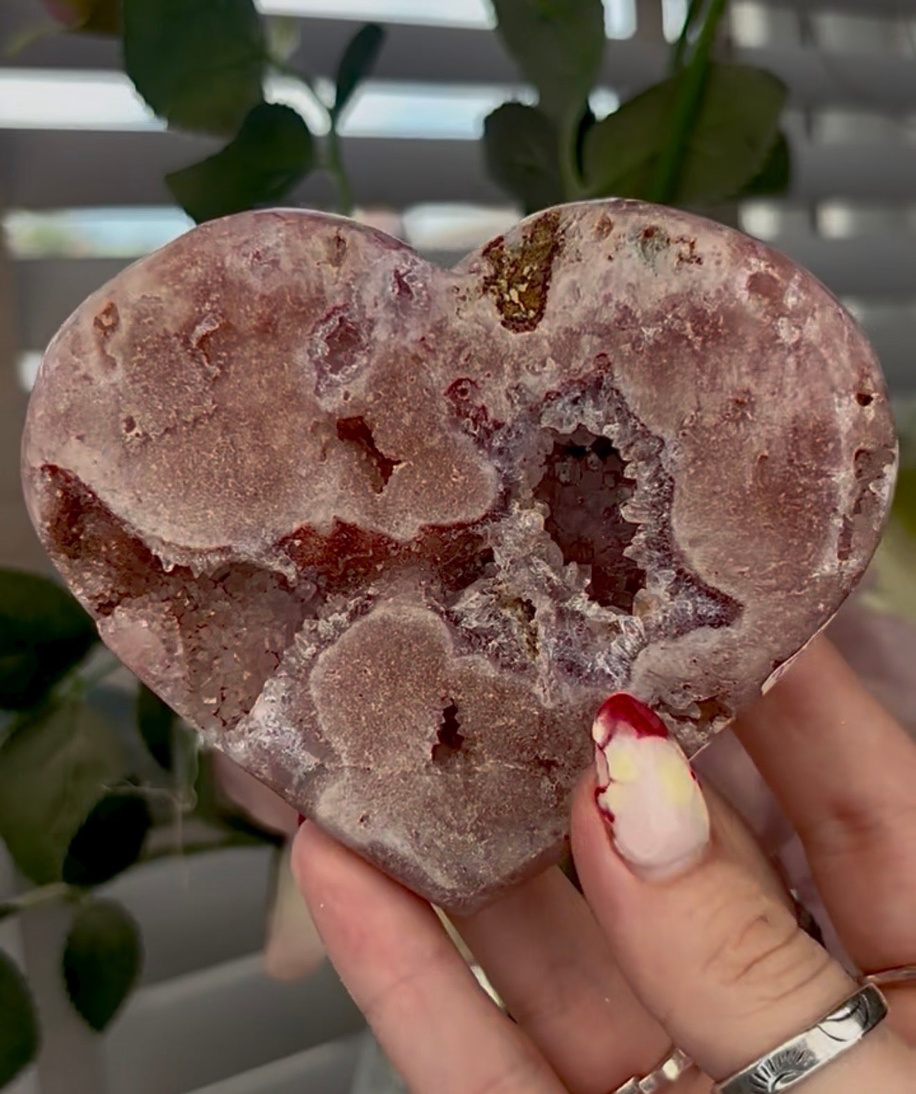 Pretty pink amethyst heart - comes with stand (10cm)