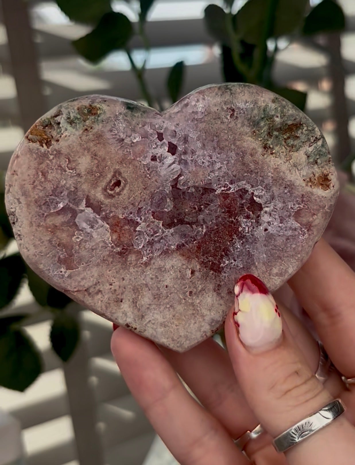 pink amethyst heart - comes with stand 9.5cm