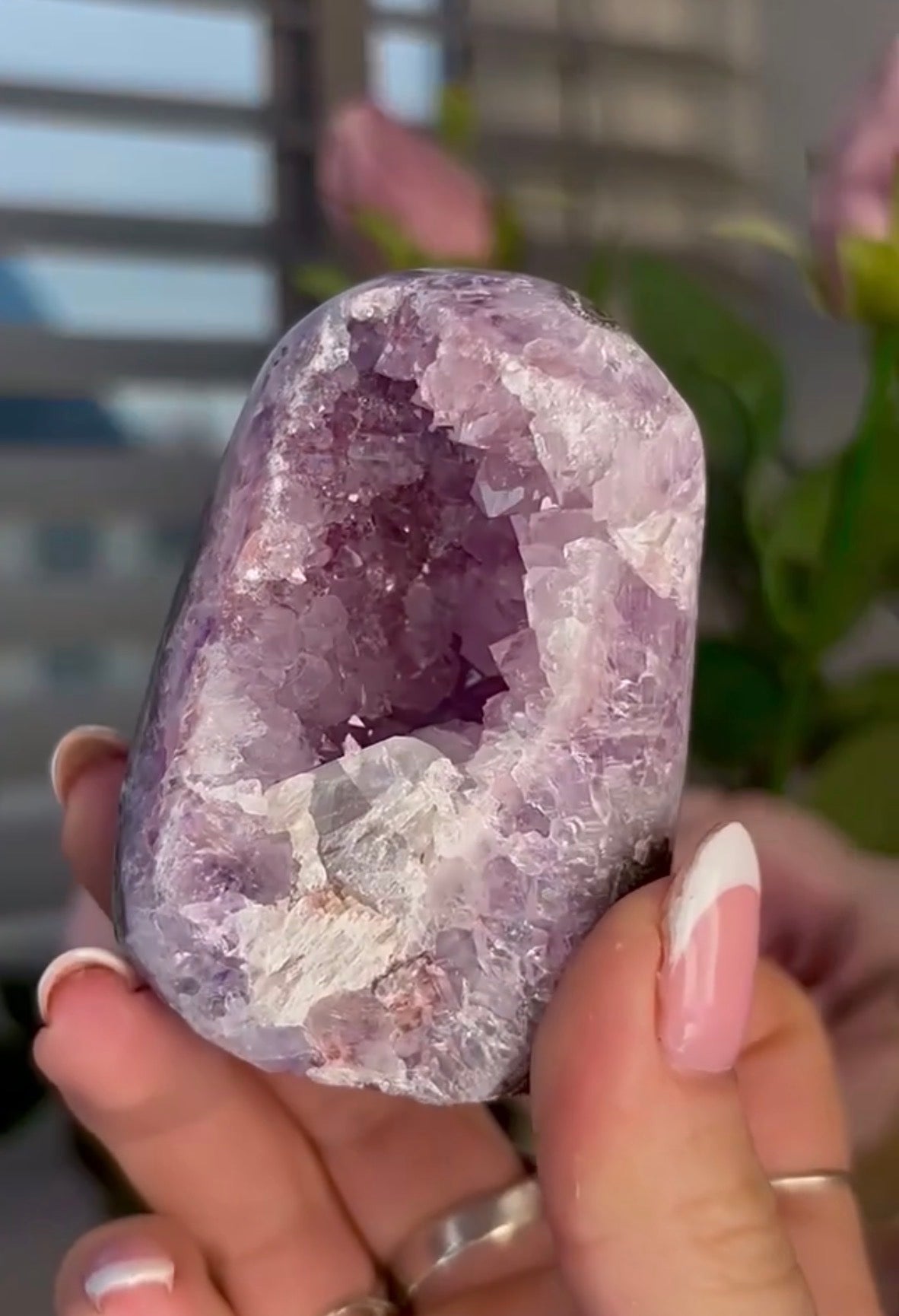 Hugh quality, Lilac, Rainbow amethyst cutbase