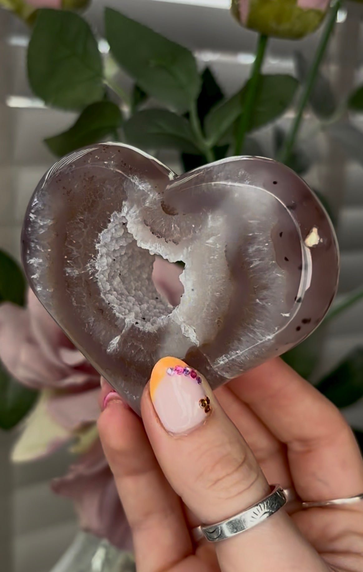 Beautiful, high grade, agate heart with druzy portal - comes with stand