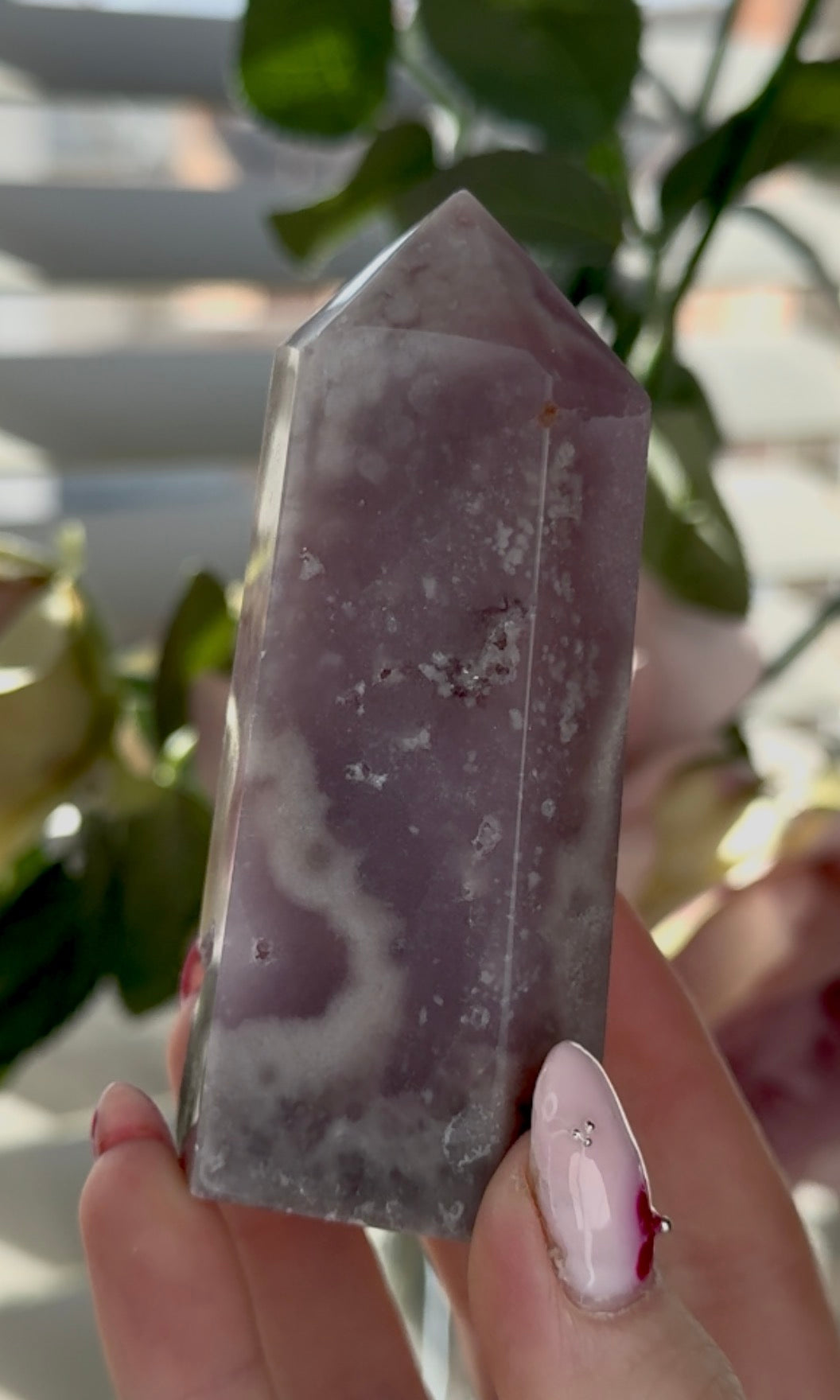 High quality Pink amethyst tower in lilac tones 9cm(h) 4cm(w)