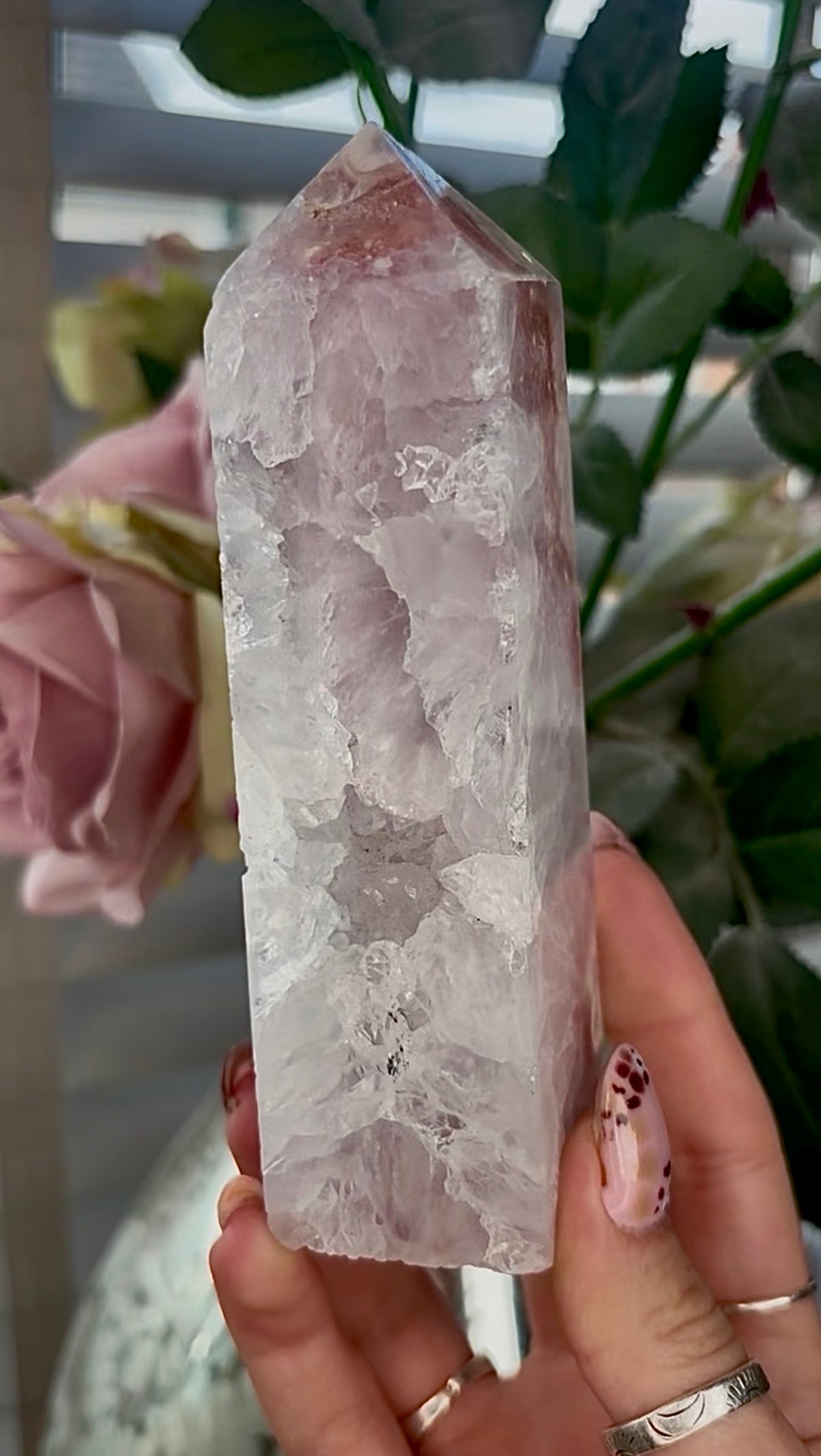 High grade, Pink amethyst, Flower agate tower with high clarity quartz