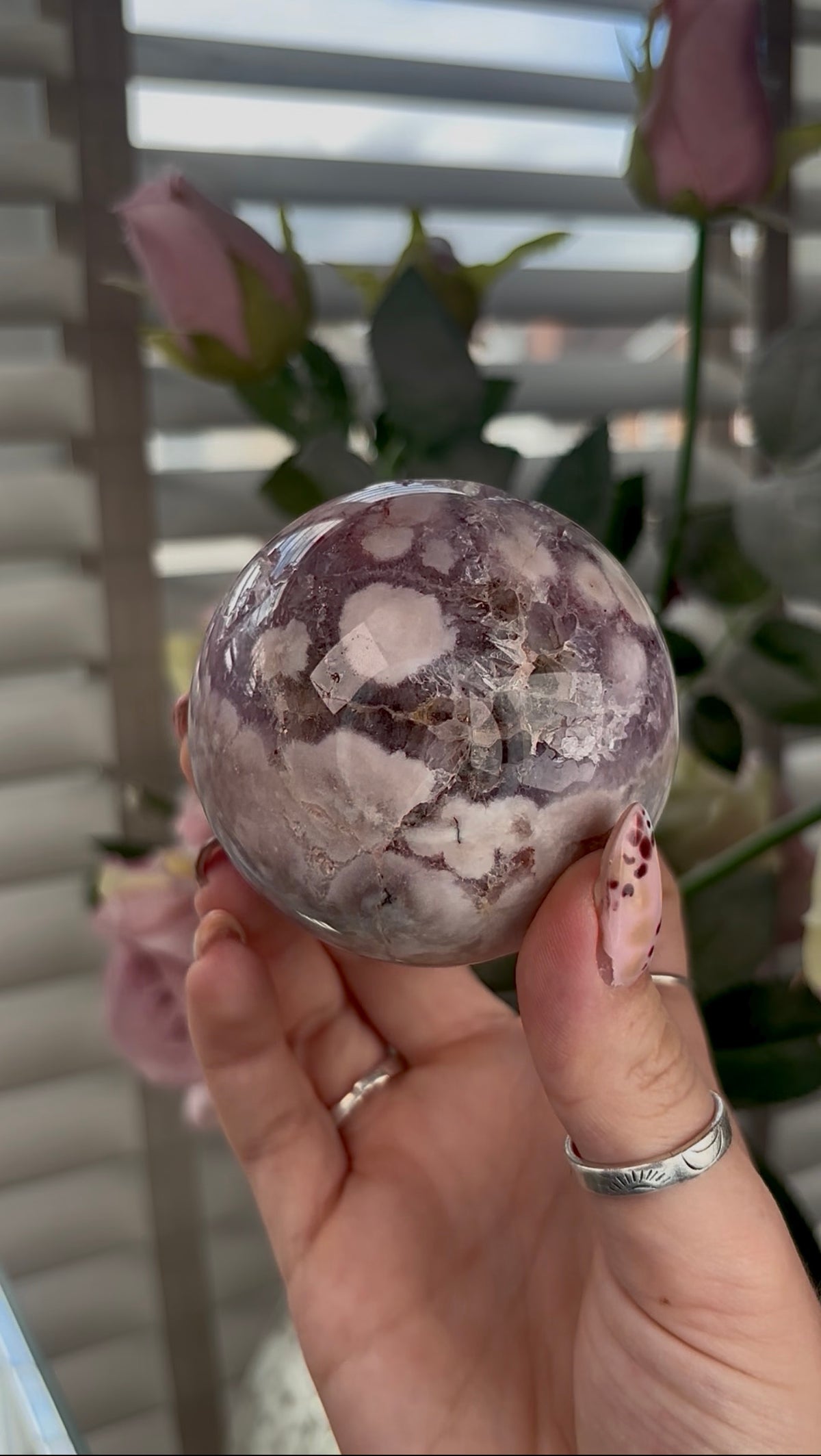 High grade, amethyst Flower agate sphere with high clarity quartz