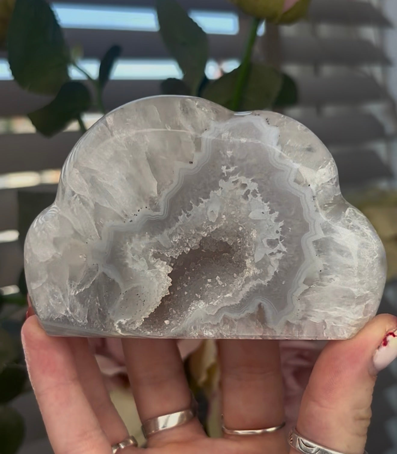 Beautiful, agate cloud with druzy