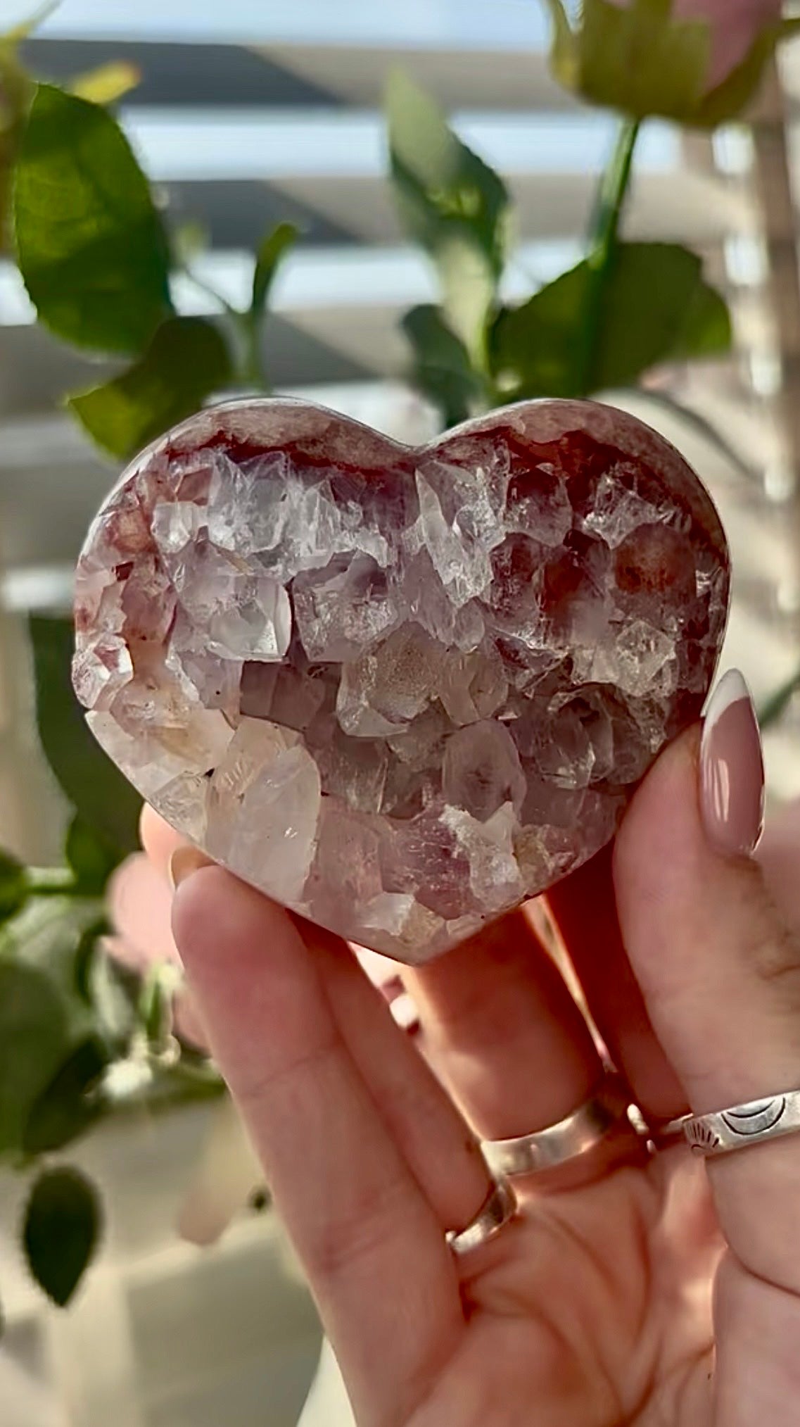 Gorgeous, hq, chunky quartz, pink amethyst heart- comes with stand