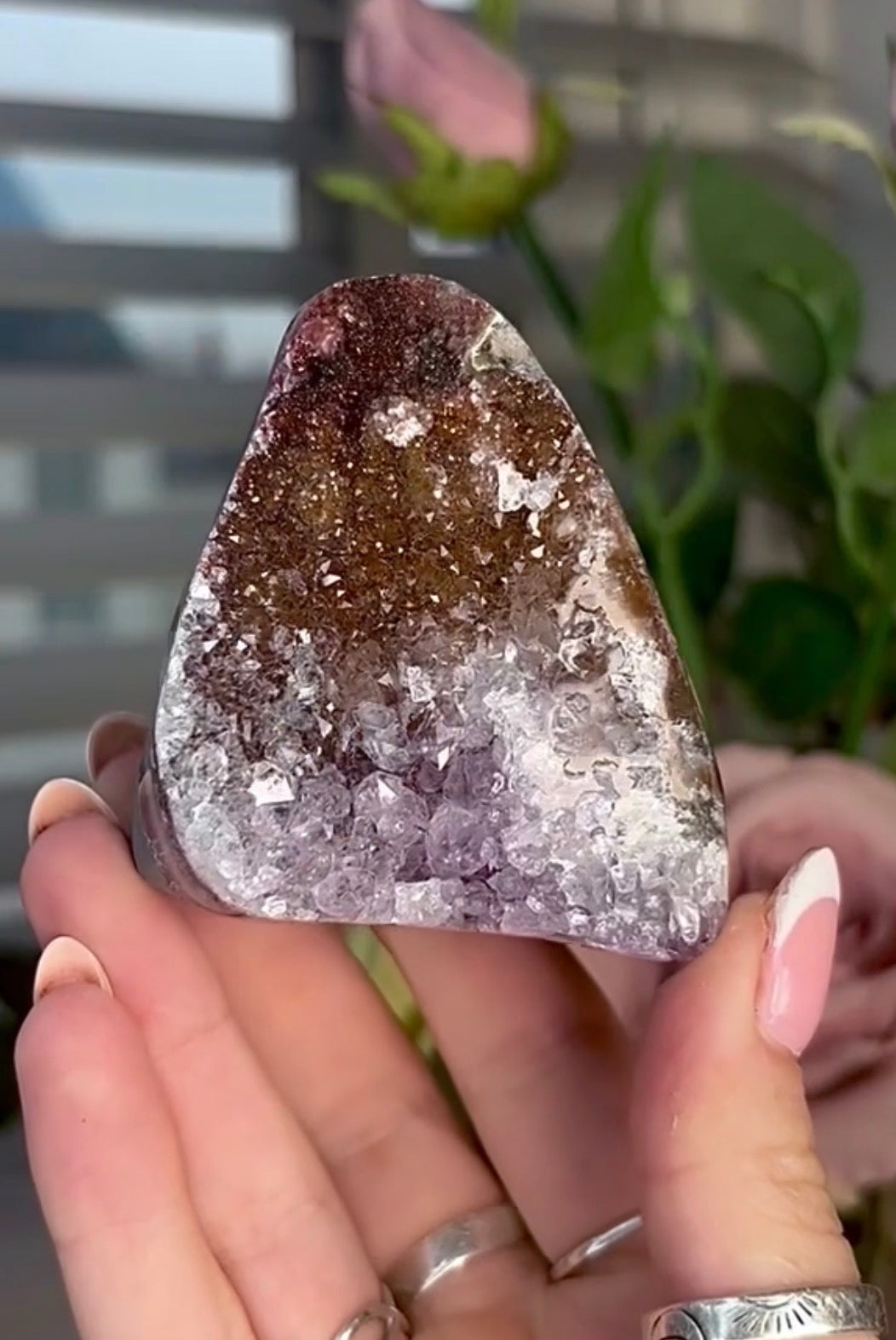 High quality, dual toned rainbow amethyst cutbase