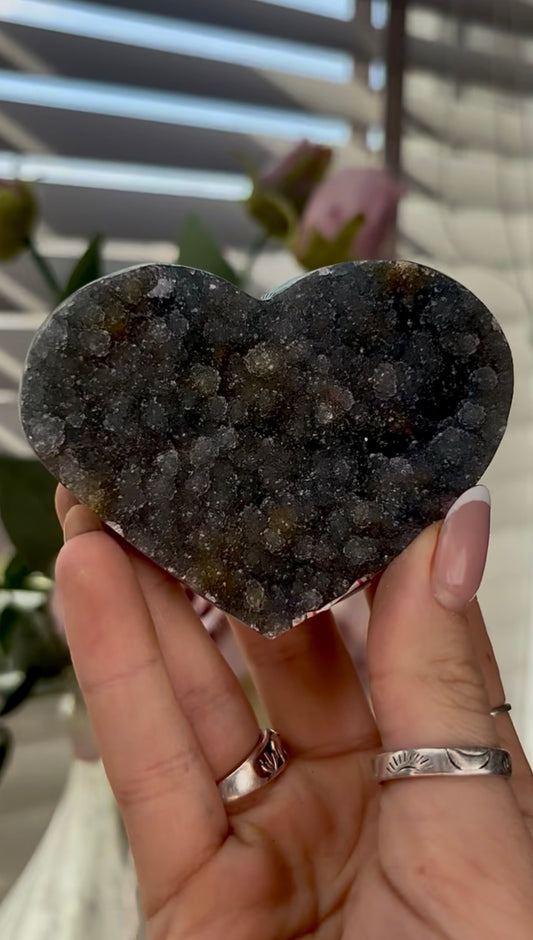 Uruguay amethyst heart - comes with stand