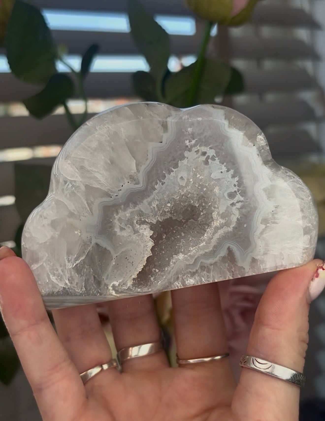 Beautiful, agate cloud with druzy
