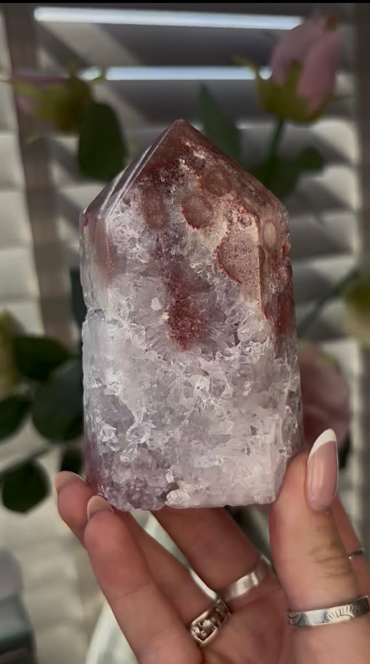 Beautiful, high quality, Pink amethyst tower 9.5cm(h) by 6cm(w)