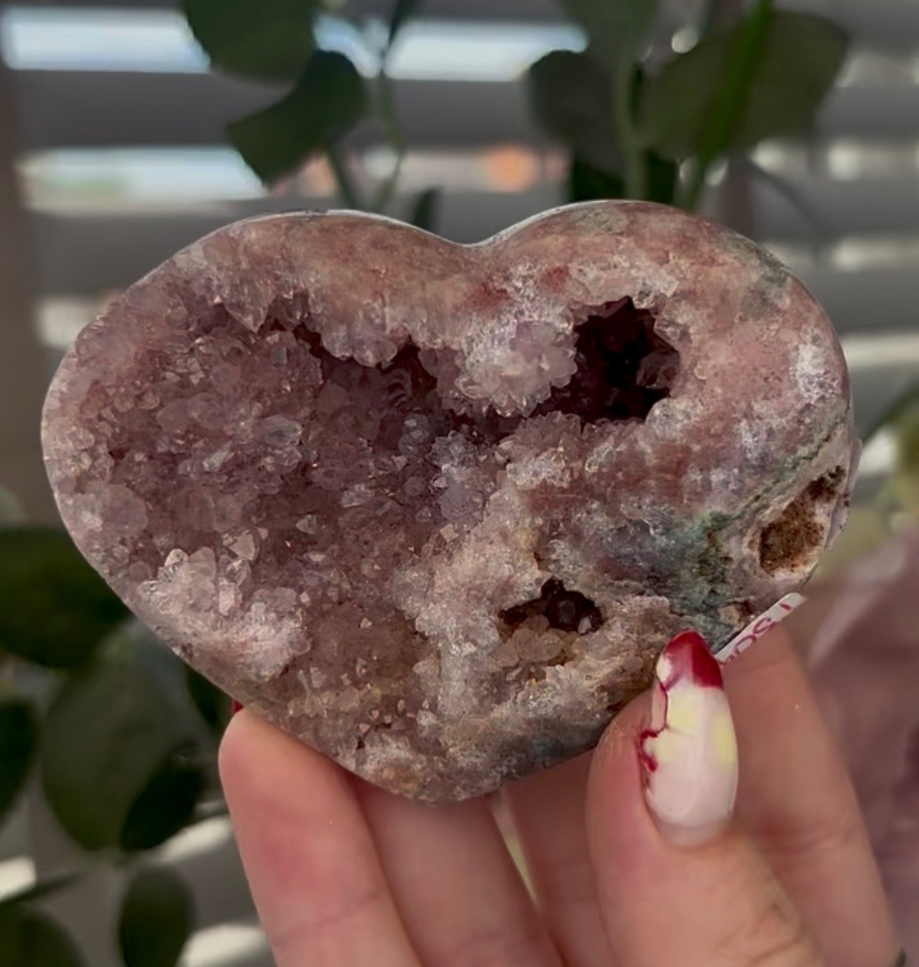 pink amethyst heart - comes with stand (8.3cm)