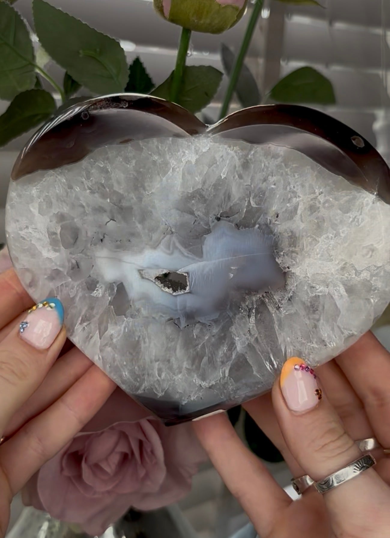 Beautiful, high grade, agate heart with druzy - comes with stand