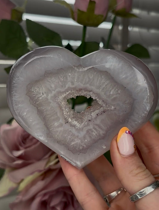 Beautiful, high grade, agate heart with druzy - comes with stand