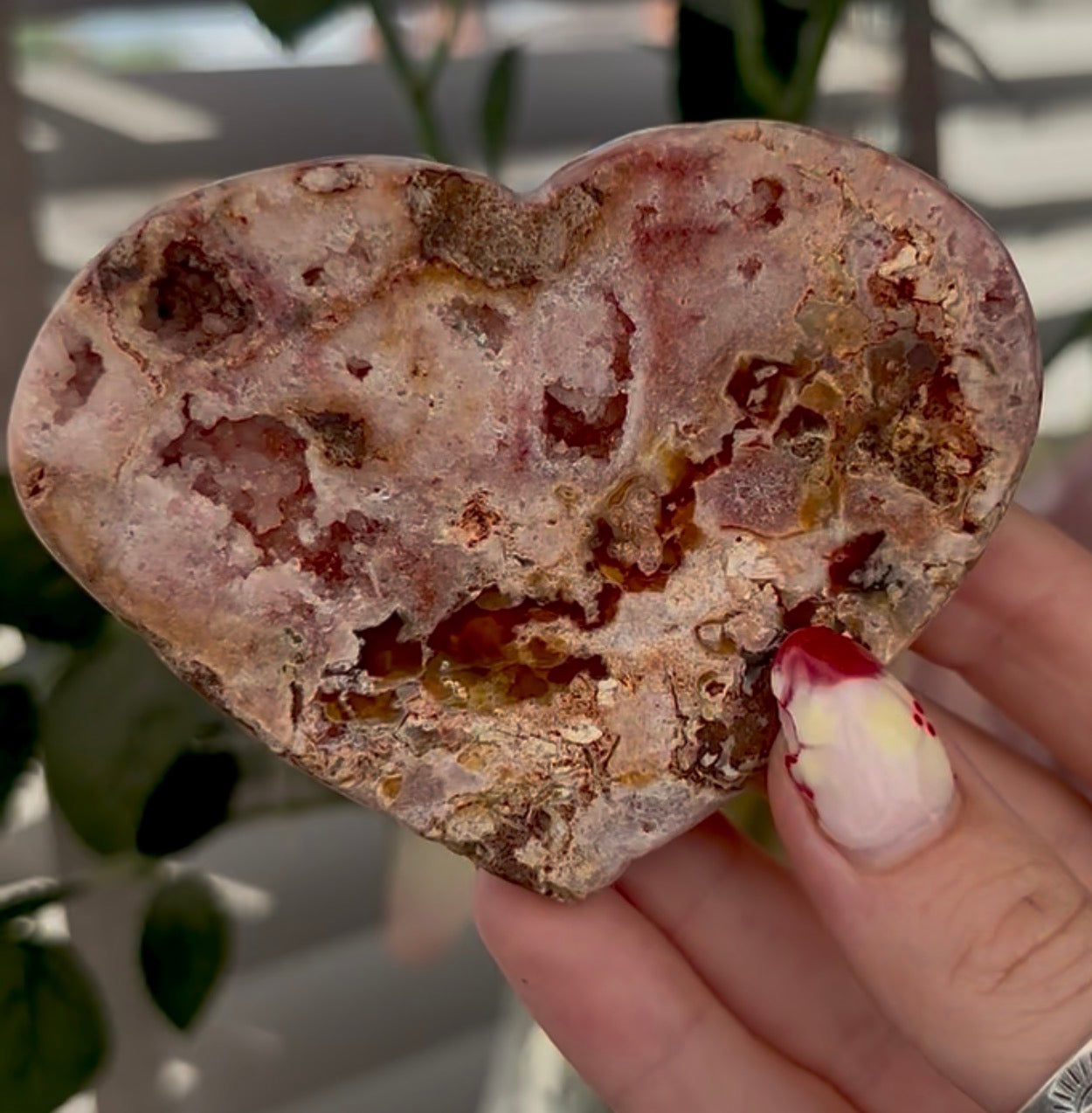 pink amethyst heart - comes with stand 8.6cm