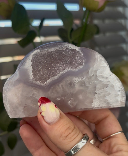 Beautiful, agate cloud with druzy