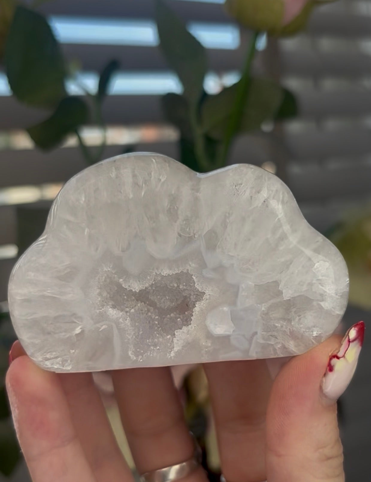 Beautiful, agate cloud with druzy