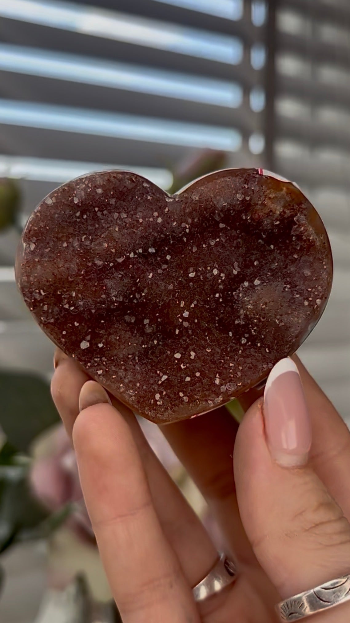 Uruguay amethyst heart - comes with stand