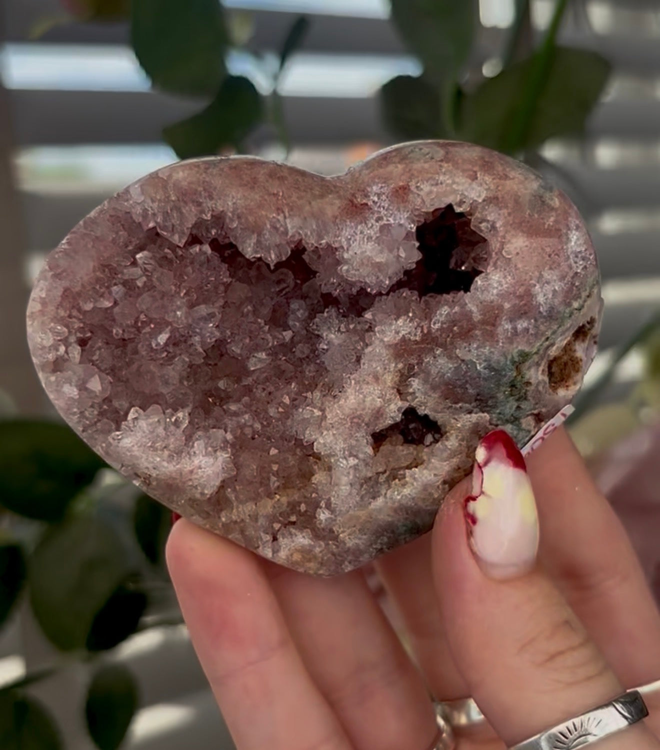 pink amethyst heart - comes with stand (8.3cm)