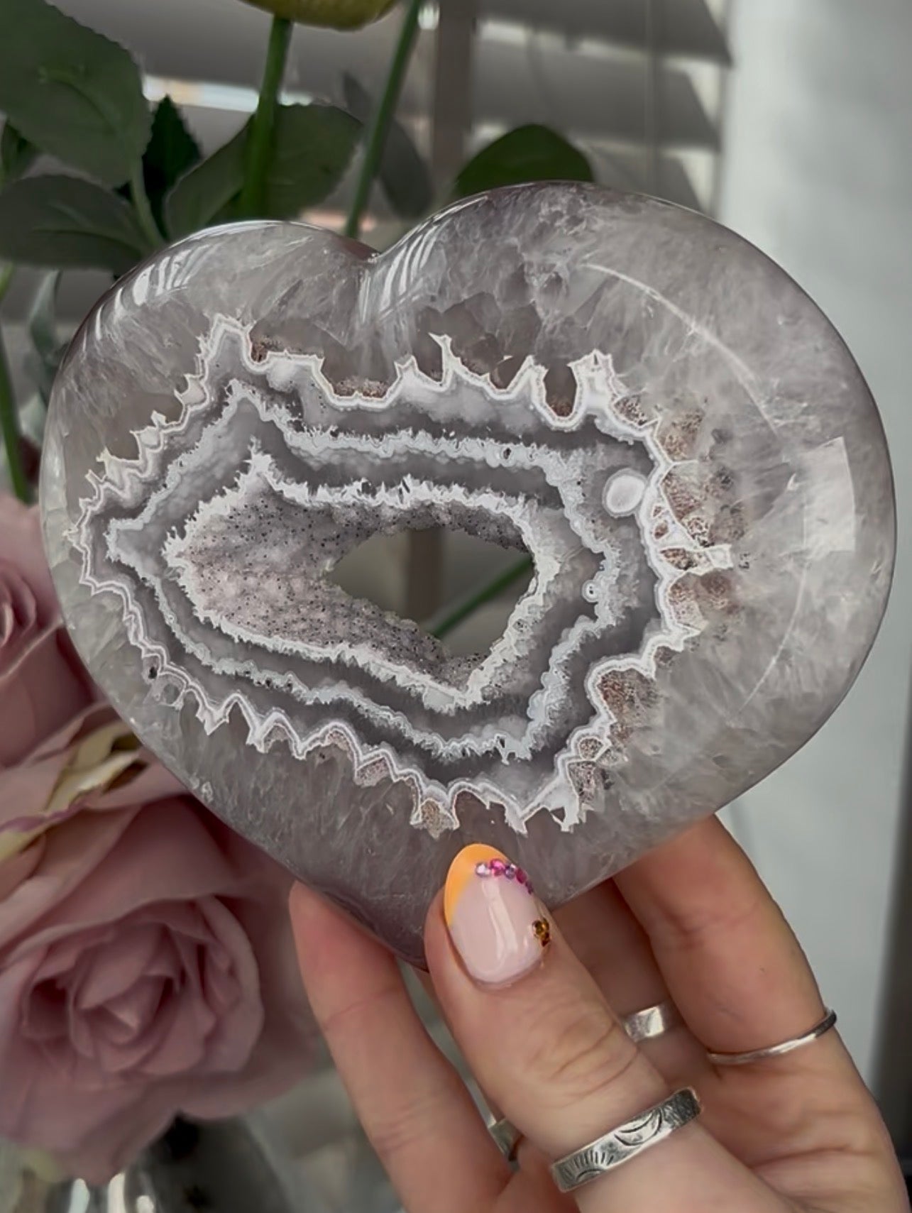 Beautiful, high grade, banded agate heart with druzy - stand included