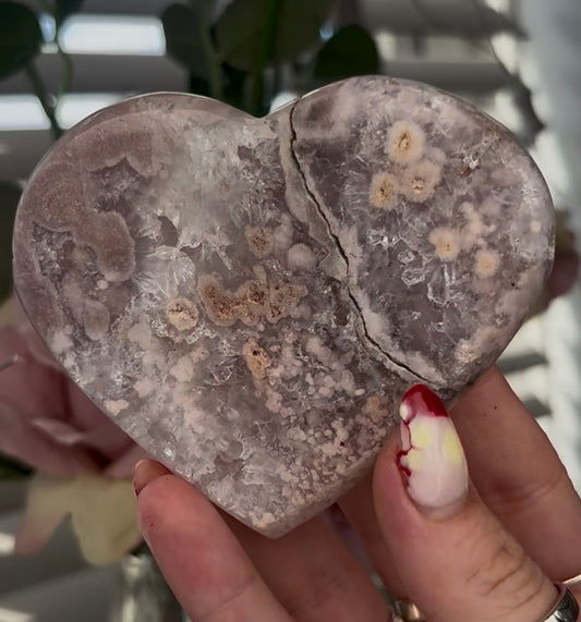 pink amethyst heart - comes with stand 9.5cm