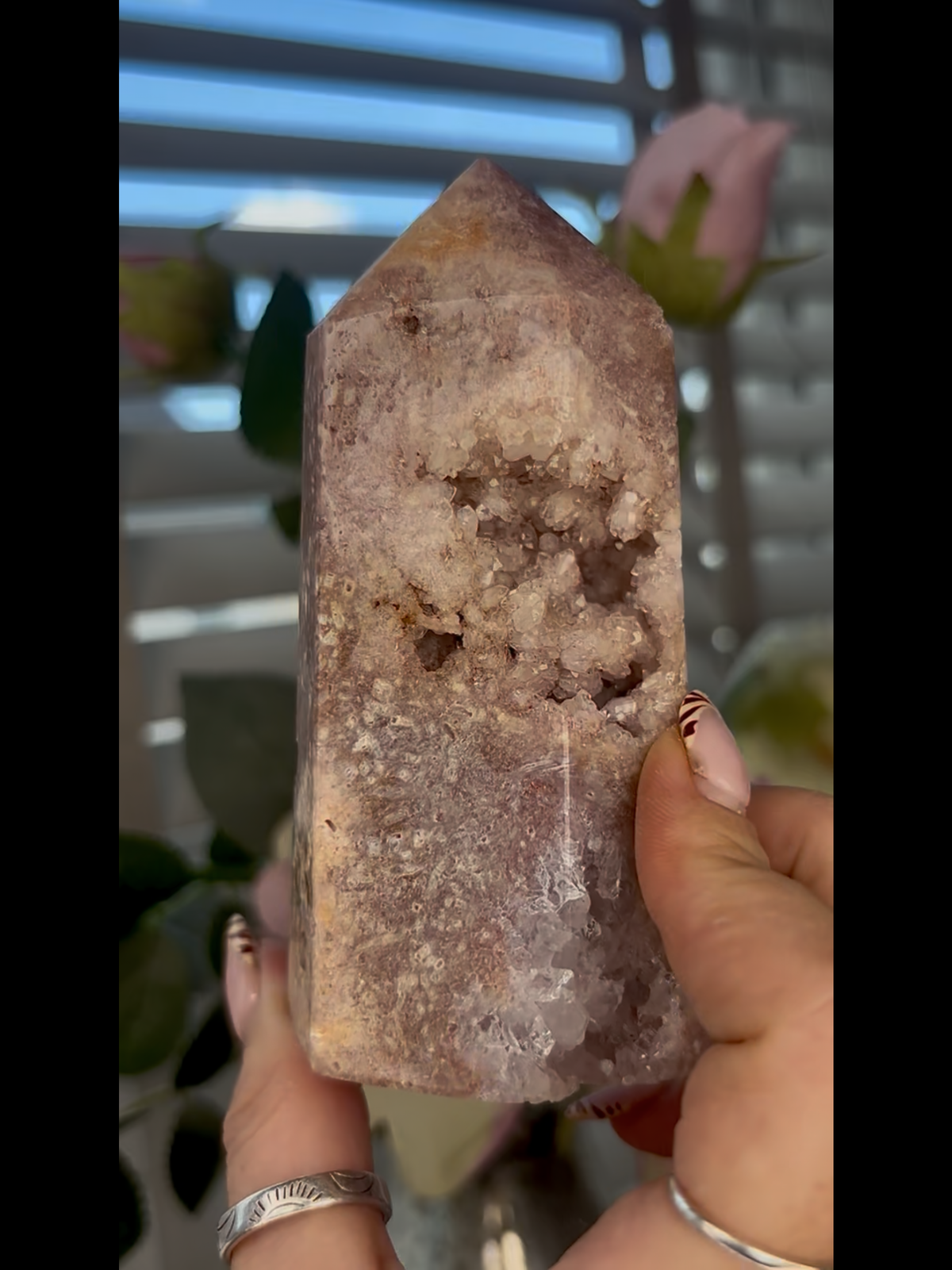 Beautiful, Pink amethyst tower 11.3cm 5.5cm(w) 285g