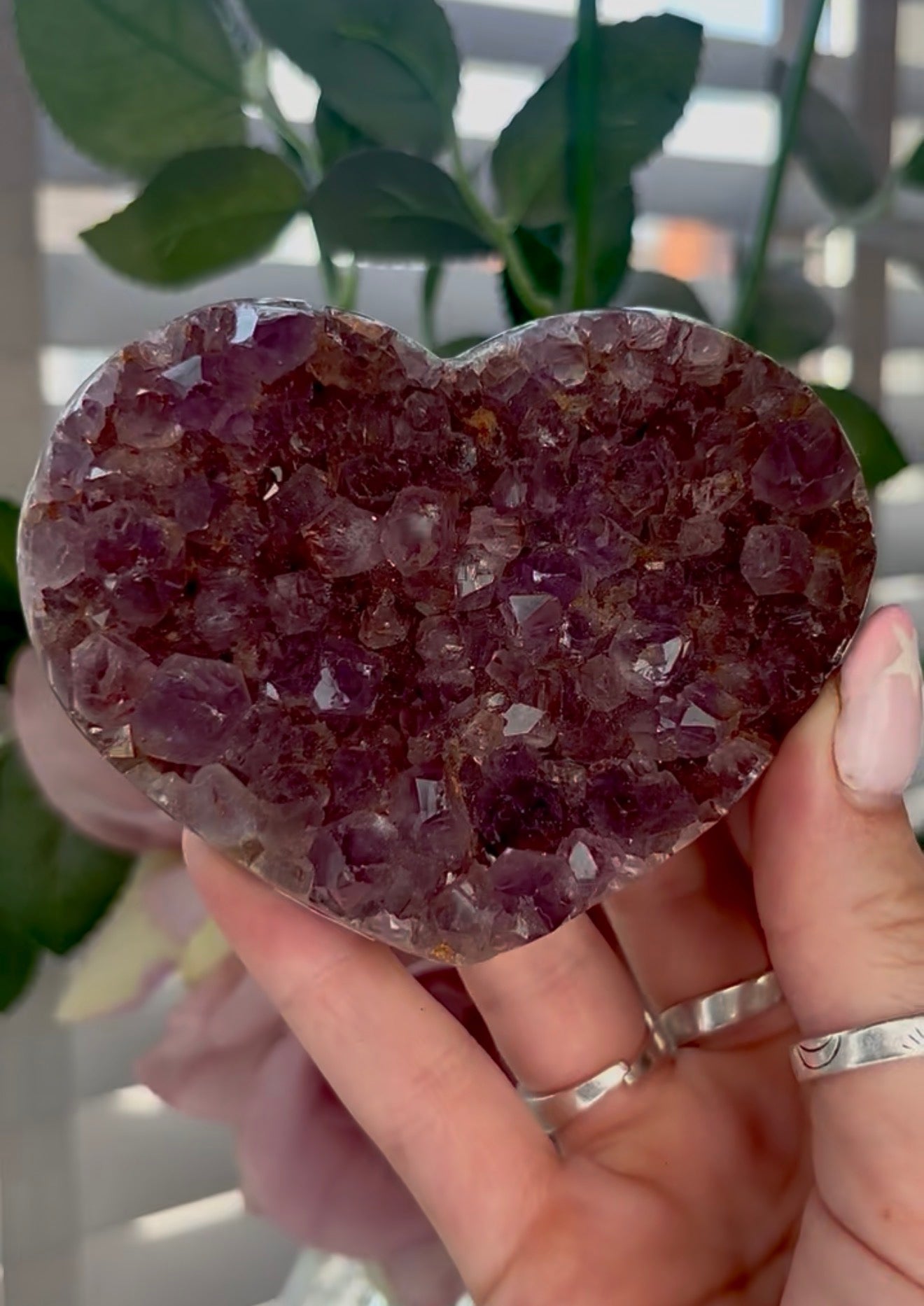 Uruguay, rainbow amethyst heart - comes with stand in purple berry tones