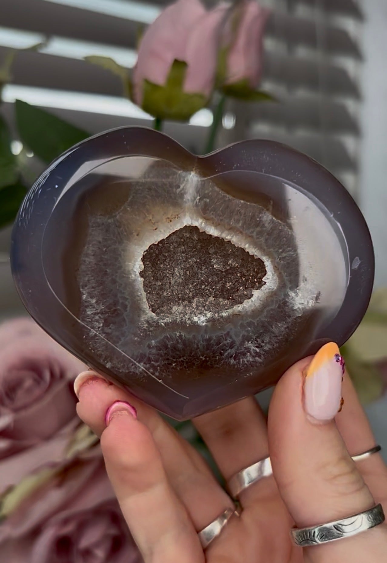 Beautiful, high grade, agate heart with druzy - comes with stand